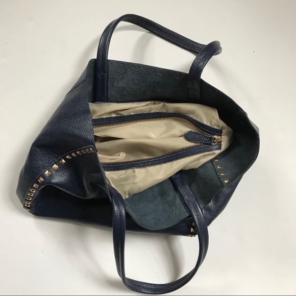 Danielle Stevens Vincenza Navy Leather Tote Bag - Picture 7 of 8